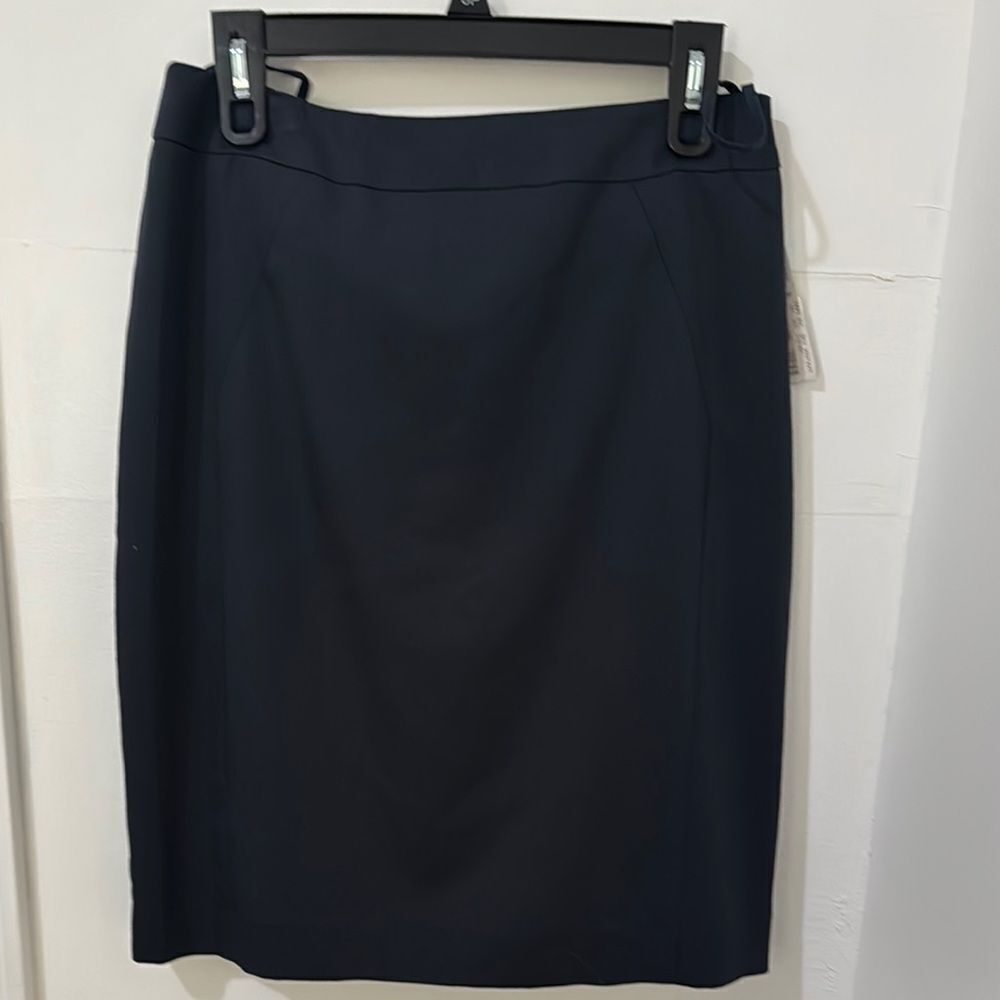 ANTONIO MELANI Elegant Black Pencil Skirt .Size 8 NWT